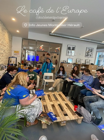 Café de l'Europe par des volontaires ensemble.eu à Montpellier.